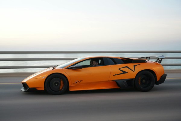 La moto de route et la mentalité de pilote